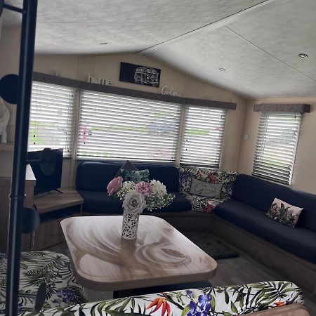 Take Me To The Beach At J&S Caravan Holidays Newquay Bay Resort Saint Columb Minor Eksteriør bilde