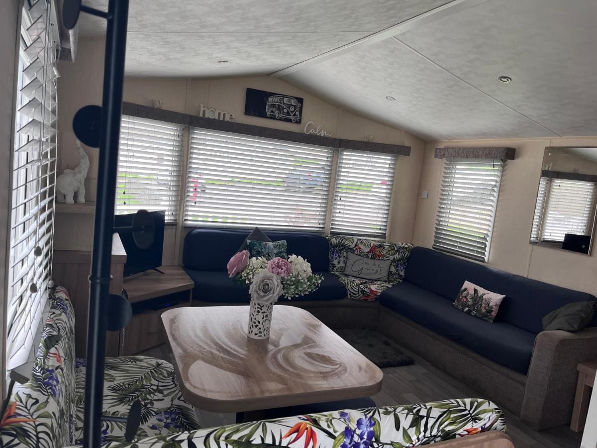 Take Me To The Beach At J&S Caravan Holidays Newquay Bay Resort Saint Columb Minor Eksteriør bilde
