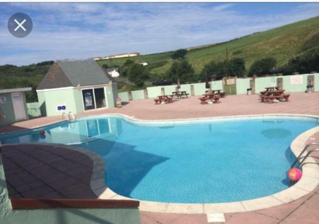 Take Me To The Beach At J&S Caravan Holidays Newquay Bay Resort Saint Columb Minor Eksteriør bilde